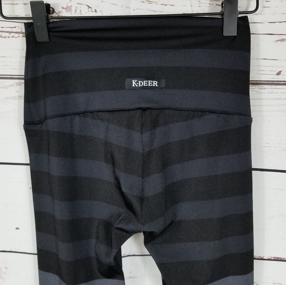 K Deer | Jody Stripe Black/Grey Cropped Leggings - Picture 4 of 5